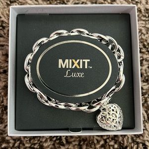 Chunky Silver Heart Chain bracelet